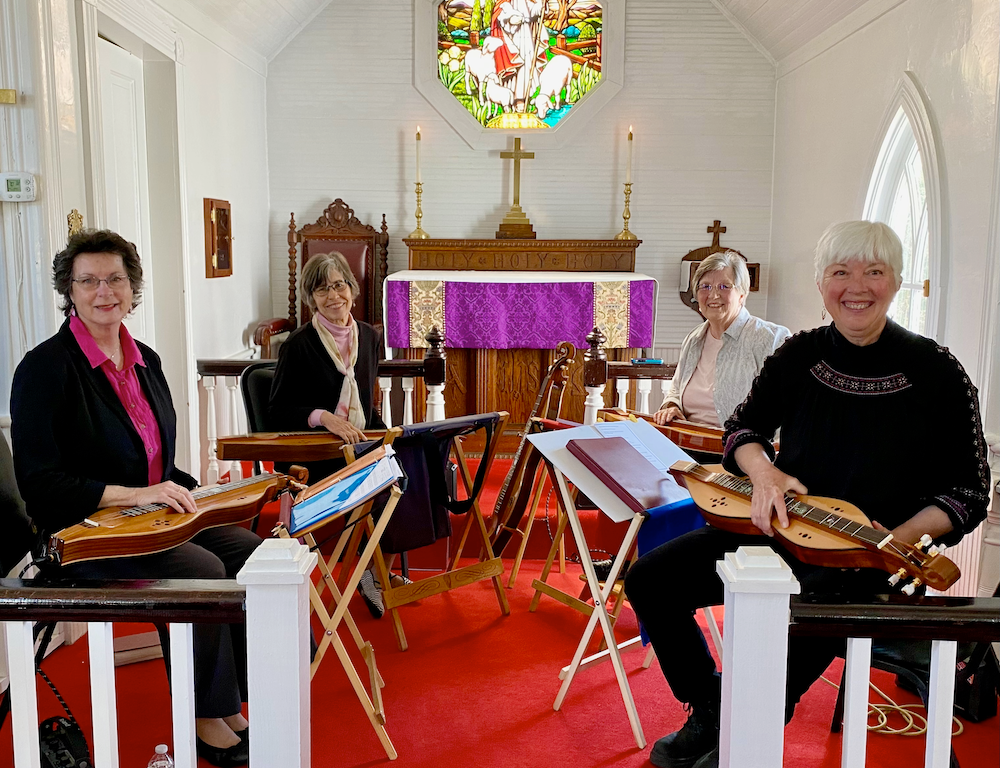 Holy Cross dulcimer quartet "Dulcimer Spirits"